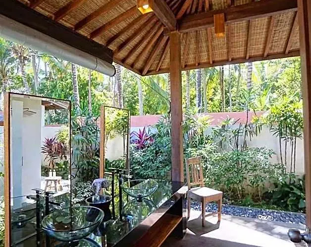 Bed & Breakfast Taman Kanti - 2 Bedroom Private With Swimming Pool 4*