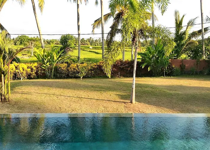 Bed & Breakfast Taman Kanti - 2 Bedroom Private With Swimming Pool 4*