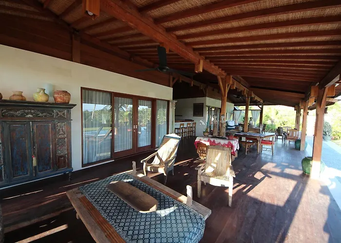 Bed & Breakfast Taman Kanti - 2 Bedroom Private With Swimming Pool 4*