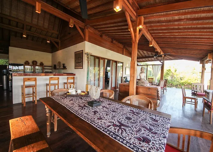 Bed & Breakfast Taman Kanti - 2 Bedroom Private With Swimming Pool 4*