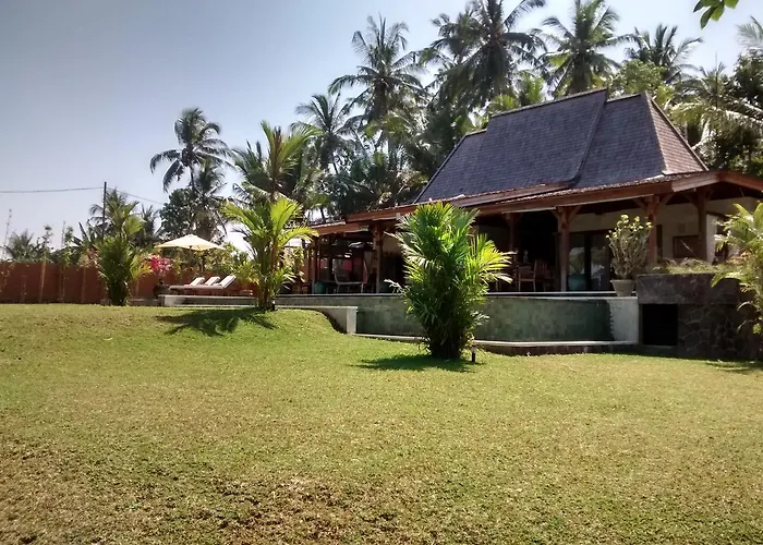 Bed & Breakfast Taman Kanti - 2 Bedroom Private With Swimming Pool 4*