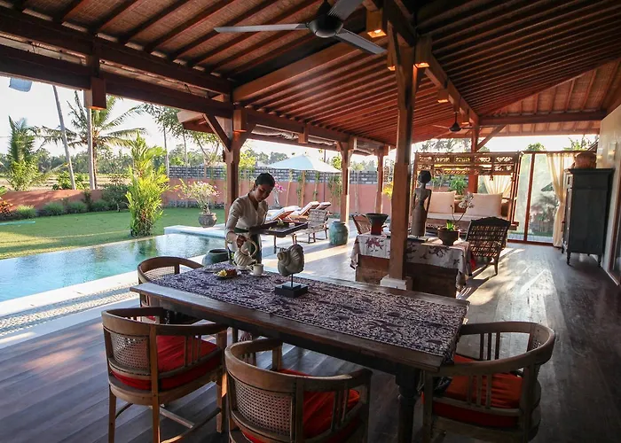 Bed & Breakfast Taman Kanti - 2 Bedroom Private With Swimming Pool 4*