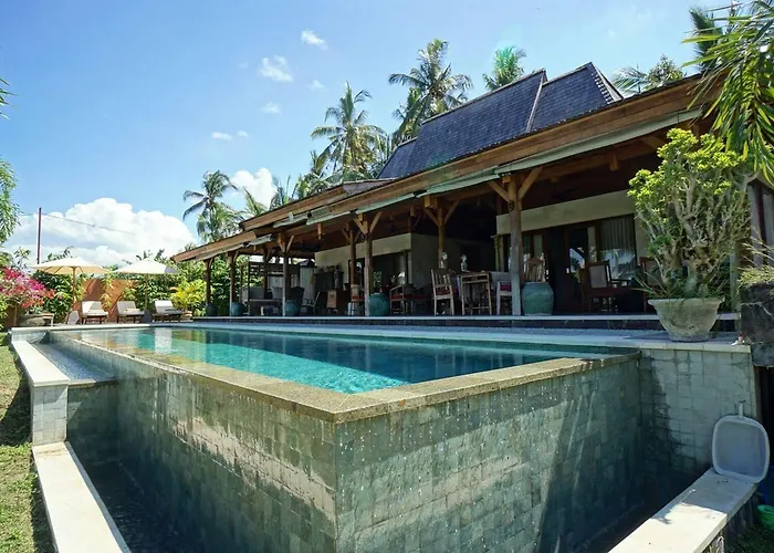 Bed & Breakfast Taman Kanti - 2 Bedroom Private With Swimming Pool 4*